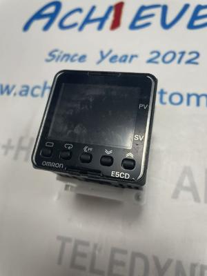 Omron E5CD-CX2A6M-000 Dijital Sıcaklık Denetleyicisi