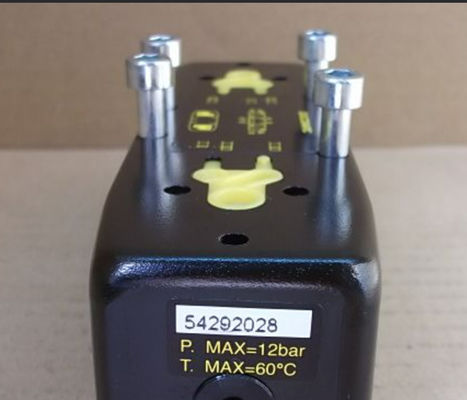 54292028 EMERSON ASCO Spool Valve Serisi 542 ISO 2 Demir Solenoid Hava ile İşletilen Çok Fonksiyonlu Demir