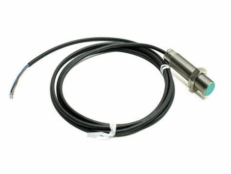 PEPPERL FUCHS 8 mm Flush Kapasittif Sensör CBB8-18GS75-E2 hassas algılama için