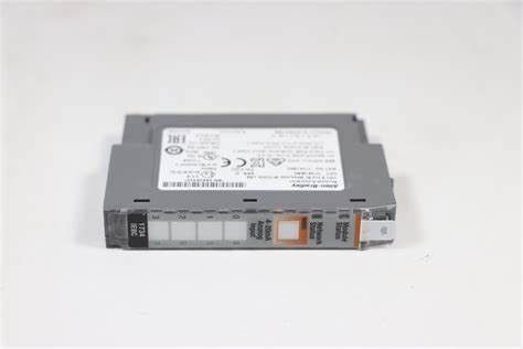 Allen-Bradley 1734-IE8C POINT I/O Analog Giriş Modülü