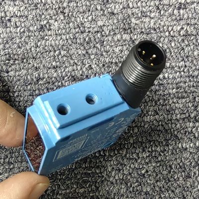 Fazla SICK DE-79183 Waldkirch SICK tarayıcı Kırmızı ışık