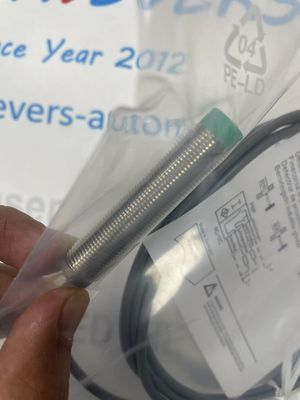 Siemens 3RG4022-0CD00 Linearity ±0.2% span ve Ingress Protection IP66/67 ile endüktif yakınlık anahtarı