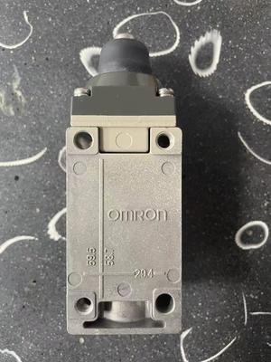 Omron D4A-3109N Kompakt Ağır Ekipman Limit Anahtarı (32 GB SSD Depolama)