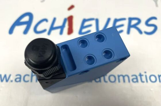 SICK WT34-V210 yüksek performanslı kompakt fotoelektrik sensör