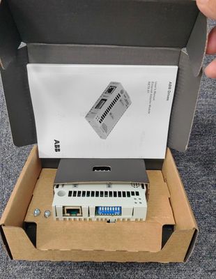 ABB RETA-01R-serisi RETA-01, iki iletişim protokolünü destekleyen 1 portlu bir Ethernet adaptör modülüdür.