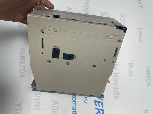 M12 Yapı Tipi Yaskawa SGD7S-180A30B202 Gelişmiş Özelliklerle ve ≤ 0,7 W Güç Çöklümü ile Analog Denetim